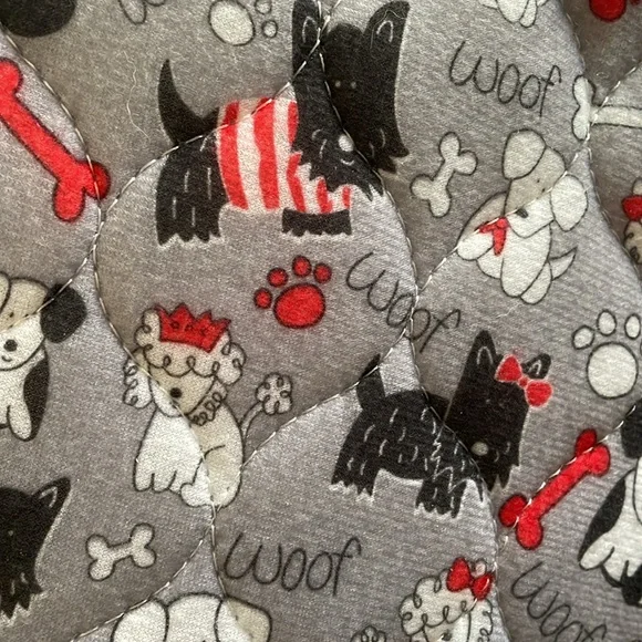 NWOT~Set Of 6 Puppy Mats~Gray & Animal Print Designed 4 Small/2 Large Mat - Picture 5 of 16